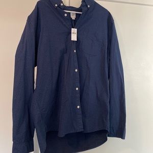 Brand new Gap shirt NEVER WORN with tag still on